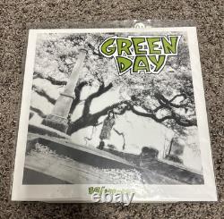 GREEN DAY 39/Smooth White Vinyl + Two 7 Limited Record Rare /500 IMPORTED EU