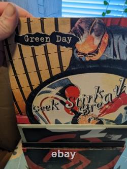 Green Day Ultimate Collectors Box Set 7 45 used, lid ripped otherwise good
