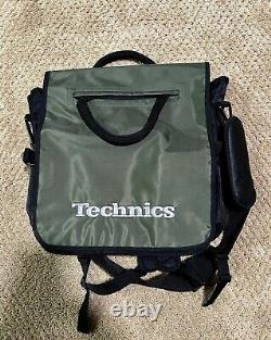 Technics Dj Backbag Embroidered Logo White for 45 Lps